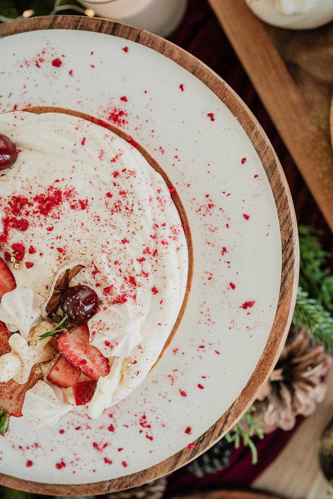 Christmas Berry Cheesecake