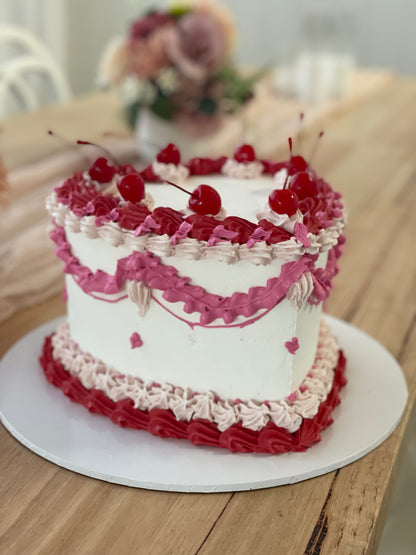 Vintage Heart Frill Cake