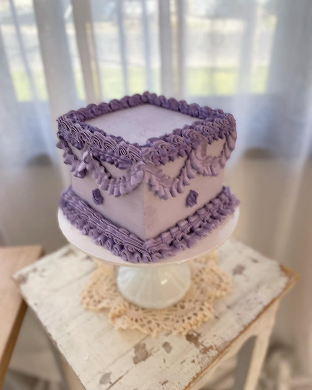 Vintage Square Frill Cake