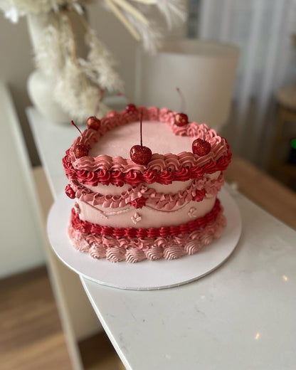 Vintage Heart Frill Cake