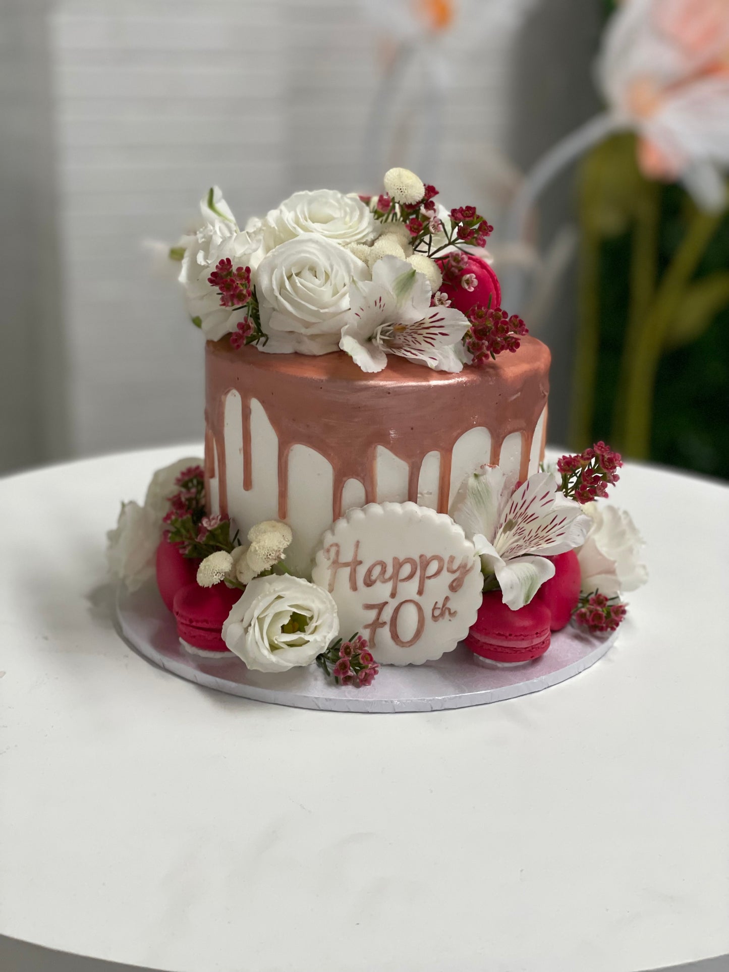 1 Tier Flowers & Drizzle