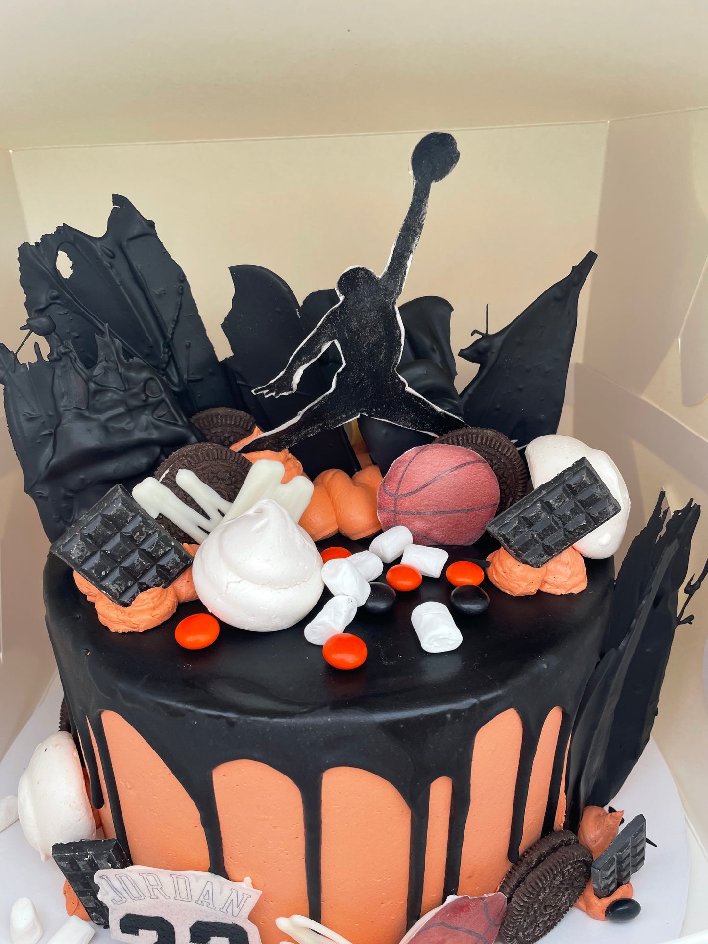 Superhero’s Party Cake