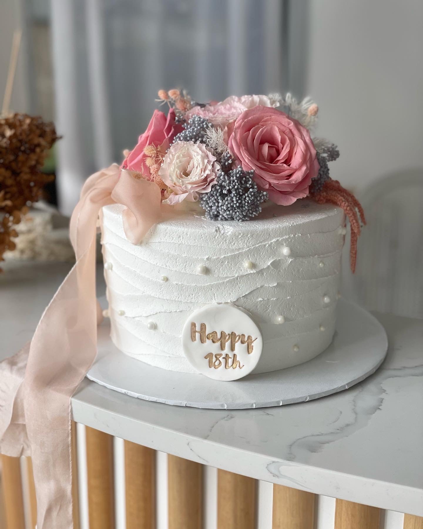 Wave Buttercream With Pearls