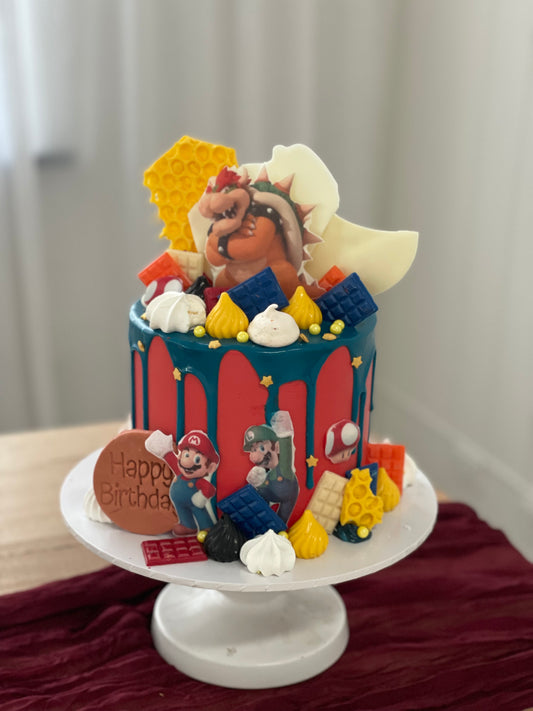 Superhero’s Party Cake