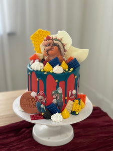 Superhero’s Party Cake