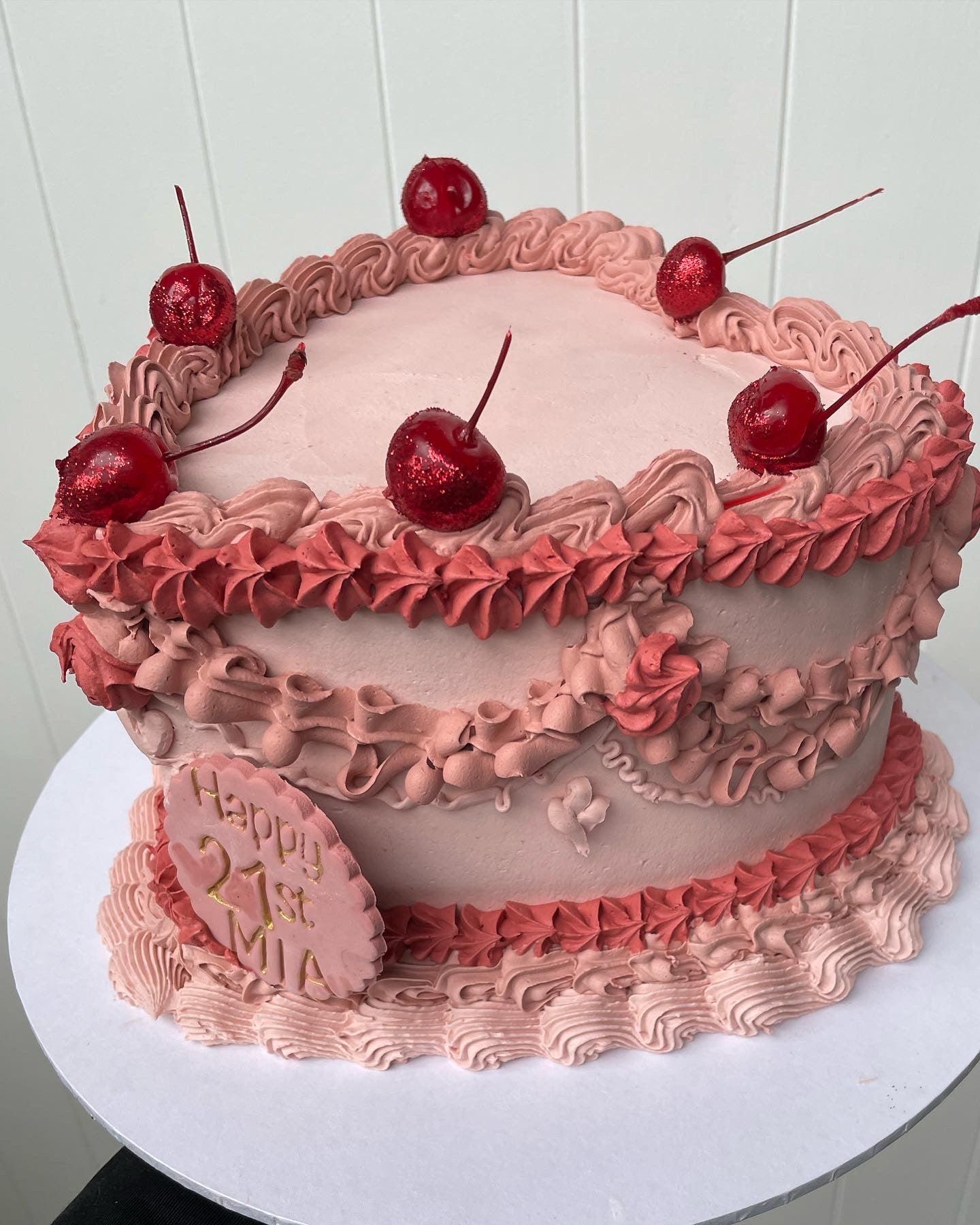 Vintage Heart Frill Cake