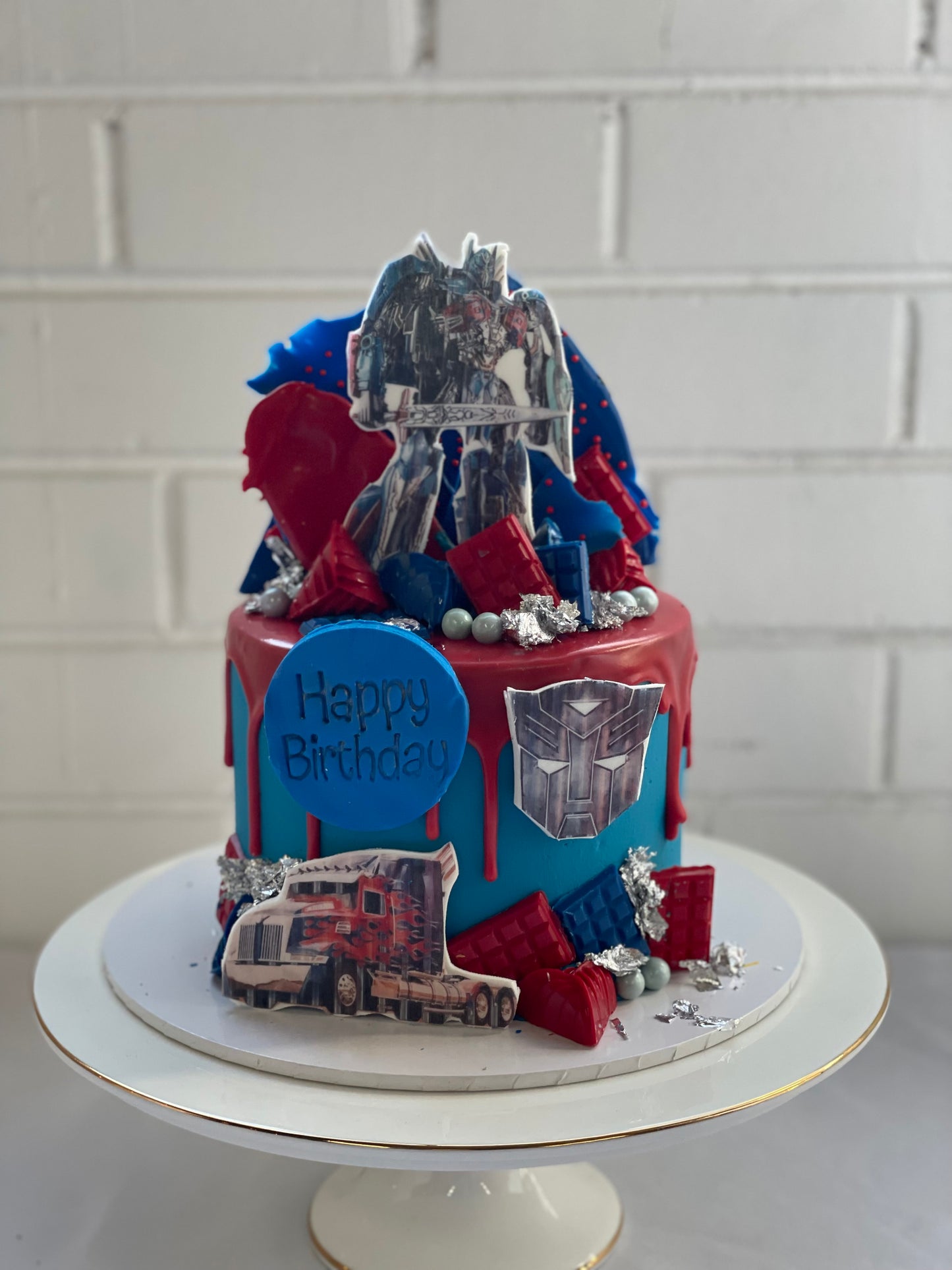 Superhero’s Party Cake