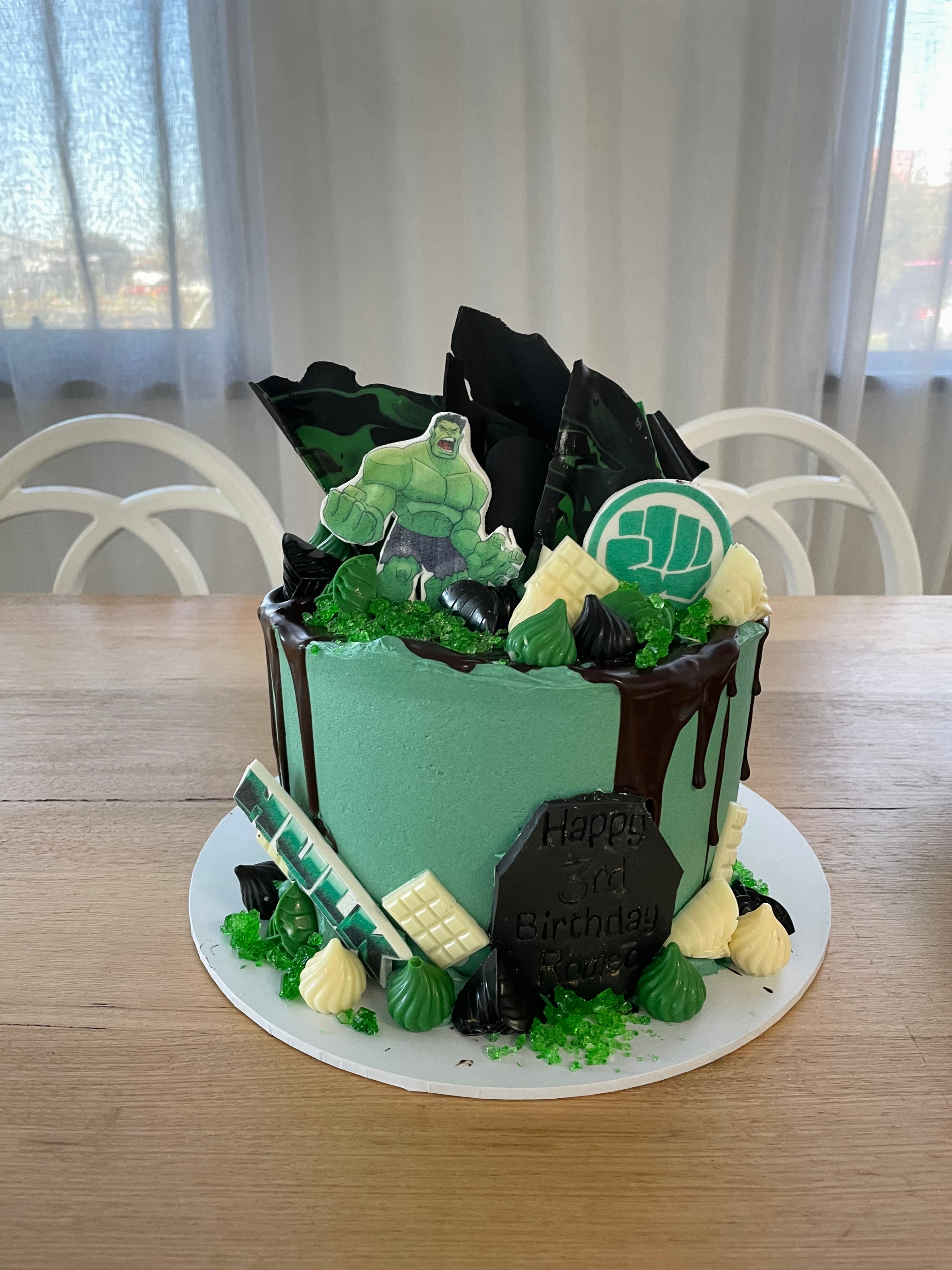 Superhero’s Party Cake