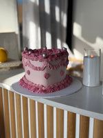 Vintage Heart Frill Cake