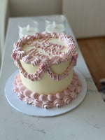 Vintage Round Frill Cake