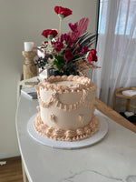 Vintage Round Frill Cake