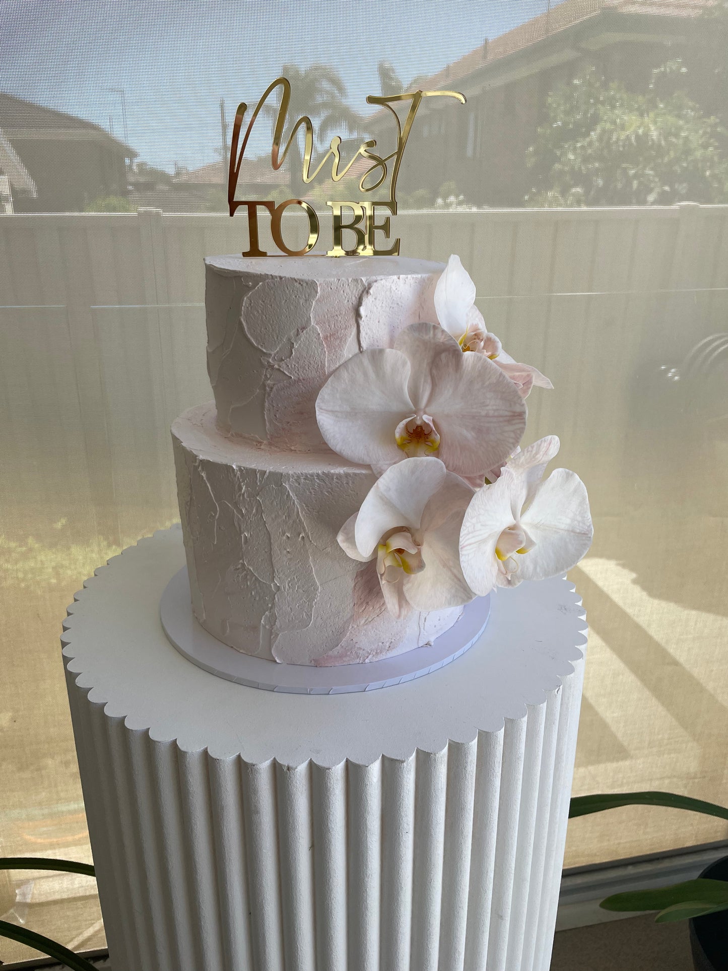 2 Tier Marble With Flowers