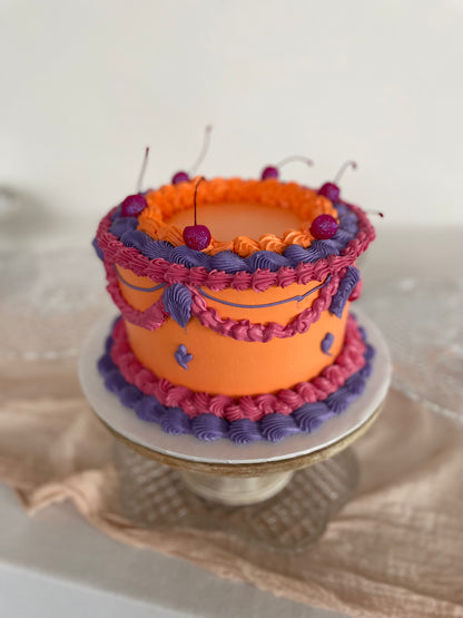 Vintage Round Frill Cake