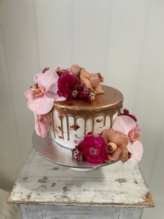 1 Tier touch of gold