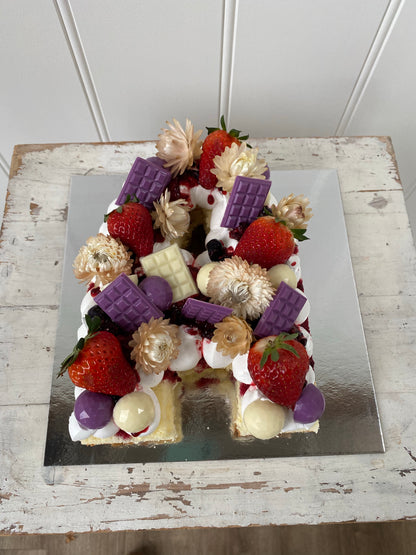 Mini number/Letter cake