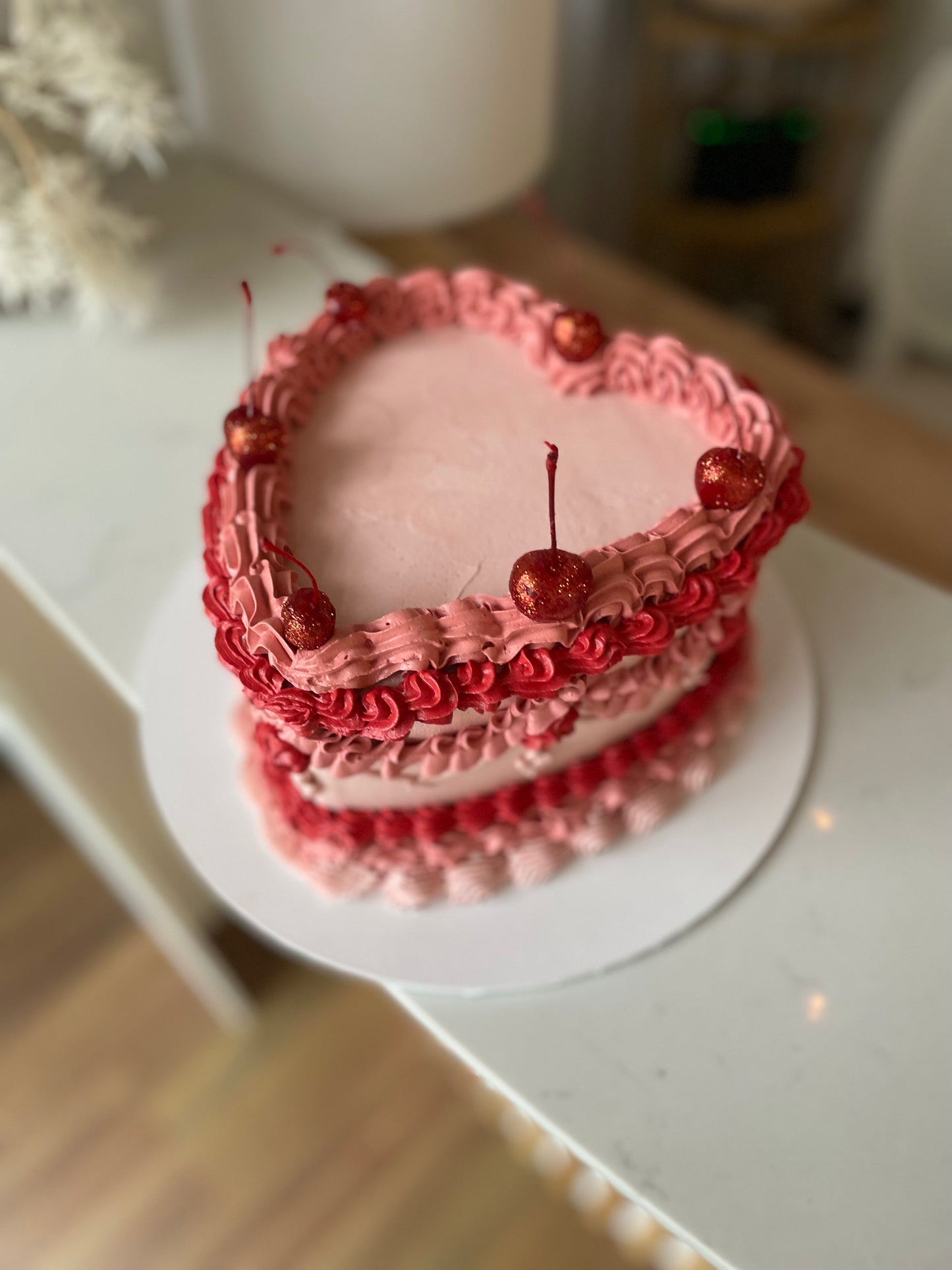 Vintage Heart Frill Cake