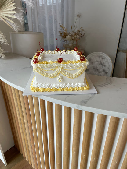 Vintage Square Frill Cake