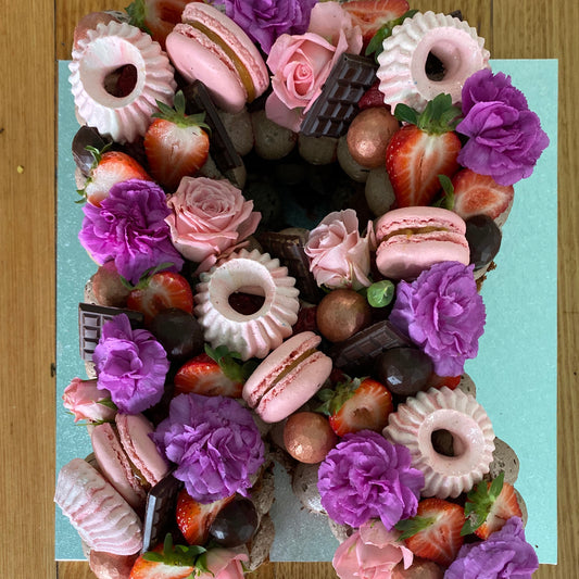 Mini number/Letter cake